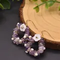 Natürliche Amethyst-Ohrringe mit Perlen und Muschelblumen in Golddrahtwicklung - Amethyst Perlenanhänger Ohrringe