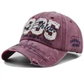 Cappellino vintage viola scuro lavato con ricamo 1985 e dettagli distressed sul davanti - 54-60cm(Regolabile) / Borgogna