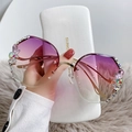 Occhiali da sole oversize senza montatura con lenti sfumate viola e strass colorati - Sfumato Viola con Strass