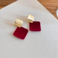 Macro shot of square gold metal and burgundy flocked stud earrings on canvas background - Geometric Square Retro Splicing Stud Earrings (36#) / Diamond / Gold & Burgundy