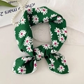 Dark green square neck scarf with white daisy floral print and rolled edges - Cyan Daisy