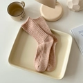 Women's warm earth-tone ribbed wool socks in an elegant skin pink finish - One Size / Orange