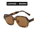 Classic leopard frame sunglasses with brown lenses in a trendy oversized square design - Leopard Frame / Tea Lens