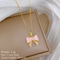 Detalle de collar con lazo con especificaciones peso 3,6g talla 1,6x1,9cm largo 40+5cm - Estilo de Lazo Rosa (A319)