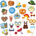 Lustige Oktoberfest Fotorequisiten Set mit Bierkrügen und Brezeln auf Stöcken - Fotorequisiten Set (J-0229)