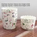 Set di 50 pirottini di carta per muffin bianchi con motivi graffiti colorati a mano - Graffiti fatti a mano / Piccolo (50 pezzi)
