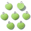 Set di 7 ciondoli a cuore verde chiaro per creazione gioielli fai da te con anelli - Cuore con occhiello / verde chiaro