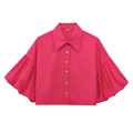 Dettaglio camicia rosa con maniche a sbuffo, colletto a punta e bottoni coordinati - Taglia S / Rosso rosa