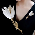 Elegant tulip flower brooch with white petals and golden stem for women's fashion - White Tulip Gold Stem