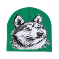 Gros plan détaillé d'un bonnet en maille verte avec un motif jacquard de chien husky gris - M (56-58cm) / Vert
