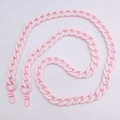 Rosafarbene Acryl-Kette mit passenden Federverschlüssen für Taschen und Handys - Crossbody-Kette / Rosa