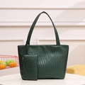 Dunkelgrünes Taschen-Set mit Webstruktur, große minimalistische Tragetasche aus PU-Leder - Grün