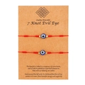 Rotes 7-Knoten-Glücksarmband-Set mit blauem bösem Blick auf Kraftpapierkarte - 2er-Set/Rote Kordel Einzelperle (ZJ4788)