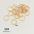 Detailansicht von 8mm vergoldeten 96# strukturierten Metallringen für DIY-Schmuck - 8mm / Gold/96# Kreis