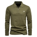 Nahaufnahme von olivgrünem Langarm-Poloshirt mit Reißverschlusskragen und Löwenstickerei - S / Armeegrün