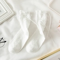 Calze bianche al polpaccio stile Lolita in maglia con volant e fiocchi di seta - Taglia unica / Bianco con fiocco bianco
