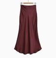 Jupe longue satinée bordeaux à taille haute avec une finition lisse et soyeuse pour femme - Rouge Vin Long