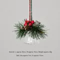 Kerstbel van glas met dennennaalden, rode bessen en een rood-groen geruite strikband - Rood-Wit Geruit Dennenappel Stijl (D)