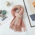 Thick pink and beige double-sided winter scarf with elegant tassel fringe details - 200*68CM / Pink