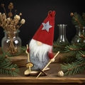 Gnomo di Natale sciatore in feltro rosso con sci di legno per decorazioni natalizie - Cappello Rosso