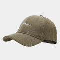 Détail d'une casquette vintage en velours côtelé avec broderie me et texture nervurée - Réglable / Vert Militaire