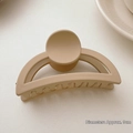 Large matte coffee-colored hair claw clip with 9cm diameter for women - Semicircle Claw Style / Diameter approx 9cm / Milk Coffee