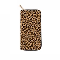 Detailaufnahme der langen Geldbörse mit braunem Leopardenmuster und goldenem Reißverschluss - Klassischer Hellbrauner Leopard