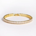 Detalle de pulsera tenis bañada en oro con piedras de circón rectangulares transparentes - Oro Circona Blanca