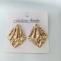 Vintage 18K gold-plated stainless steel stud earrings with irregular wrinkled texture - Fold Geometry / 18K Gold