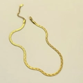 Collier élégant maille serpent plate dorée avec fermoir mousqueton et gravure K18 - Style S / Or