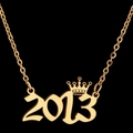 Gold year necklace with 2013 number pendant and small crown on a delicate O-chain - 2013 / Gold