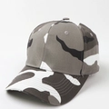 Detail view of cotton camouflage baseball cap with six-panel design and curved visor - Adjustable / US Camouflage 5