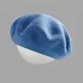 Béret classique en laine bleu brume pour femme au style vintage français minimaliste - M (56-58cm) / Bleu