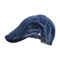 Dettaglio della trama in denim blu scuro e della fibbia in metallo bronzato sul cappello - Blu scuro