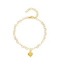Cavigliera bohémien con maglie a cuore dorate e ciondolo a cuore 3D su sfondo bianco - KC Gold Heart Chain