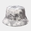 Dettaglio del tessuto del cappello a secchiello tie-dye bianco e nero con motivi artistici - M (56-58cm) / Grigio