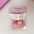 Rosa Kirschblüten-Haarschmuck-Set mit Haargummi und süßen Clips auf Karte - Brötchen Schweinchen B (Im Beutel)