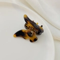 Elegant butterfly-shaped tortoise shell acetate hair claw clip with amber finish - Butterfly Shape / Dark Tortoise Shell