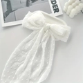 Elegante witte haarclip met grote stippen stoffen strik en lange sierlijke linten - Wit