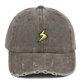 Cappellino da baseball grigio lavato con ricamo a fulmine e bordi consumati stile vintage - Regolabile / Caffè Distressed