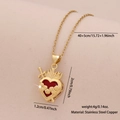 Collar de acero dorado con colgante de corazón rojo, espada y rosa con dimensiones - Estilo Sagrado Corazón Rosa Espada Llama (4#)