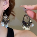 Bohemian flower seed bead earrings with shell tassels and vintage bronze hollow patterns - Flower Pattern Shell Hollow Teardrop Ear Hook