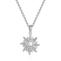 Collana con ciondolo a sole in argento minimalista con raggi testurizzati su catena a O - Color Acciaio