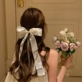 Pinza para el pelo con lazo de satén blanco y cadenas de borlas de strass brillantes - Pinza para el pelo con lazo y cinta