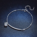 Elegante S925 sterling zilveren maan moissanite armband met gepolijste gebogen staaf - 925 zilver / Koolstofsteen Enkelband