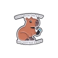 Pin's en émail Capybara amusant avec texte Mess With The Capy You Get The Zappy - Capybara Drôle avec Taser (QHXZ3158)