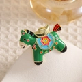 Broche de burro en esmalte de colores con cuerpo verde y silla floral de estilo étnico - Pony de Lingote de Oro (XZ265 Pony Lingote de Oro)