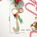 Kerst sleutelhanger letter J van hars met lovertjes groene kwast en een rode kleine bel - Letter J