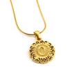 Collana vintage dorata con ciondolo a medaglione rotondo in rilievo su catena snake - Lettera O