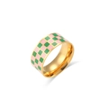 Rosagrün karierter Emaille-Ring mit goldener Oberfläche auf weißem Hintergrund - US 6 / Grün und Rosa